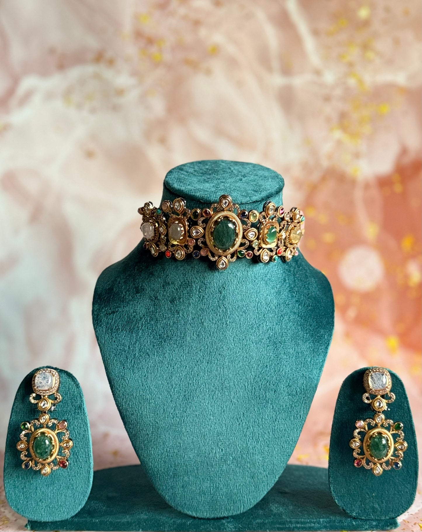 Emerald Majesty Necklace Set