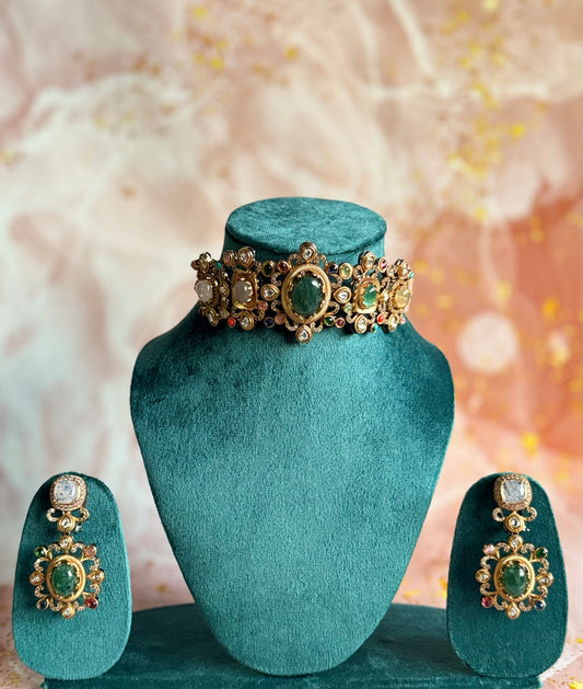 Emerald Majesty Necklace Set