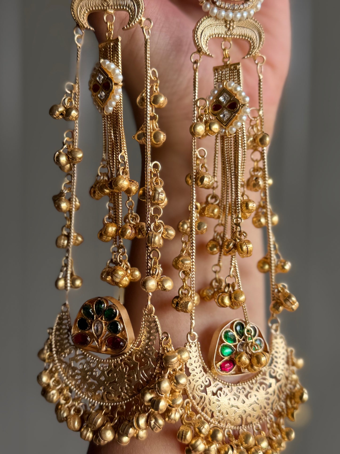 Ratna Kalash Earrings