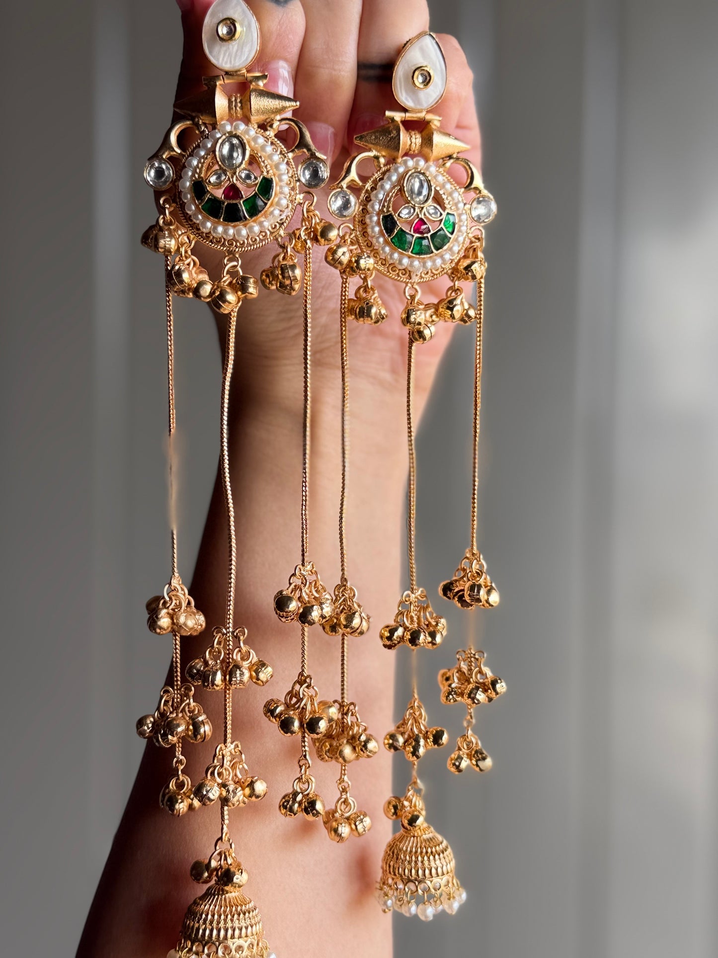 Meenakshi Jharokha Earrings