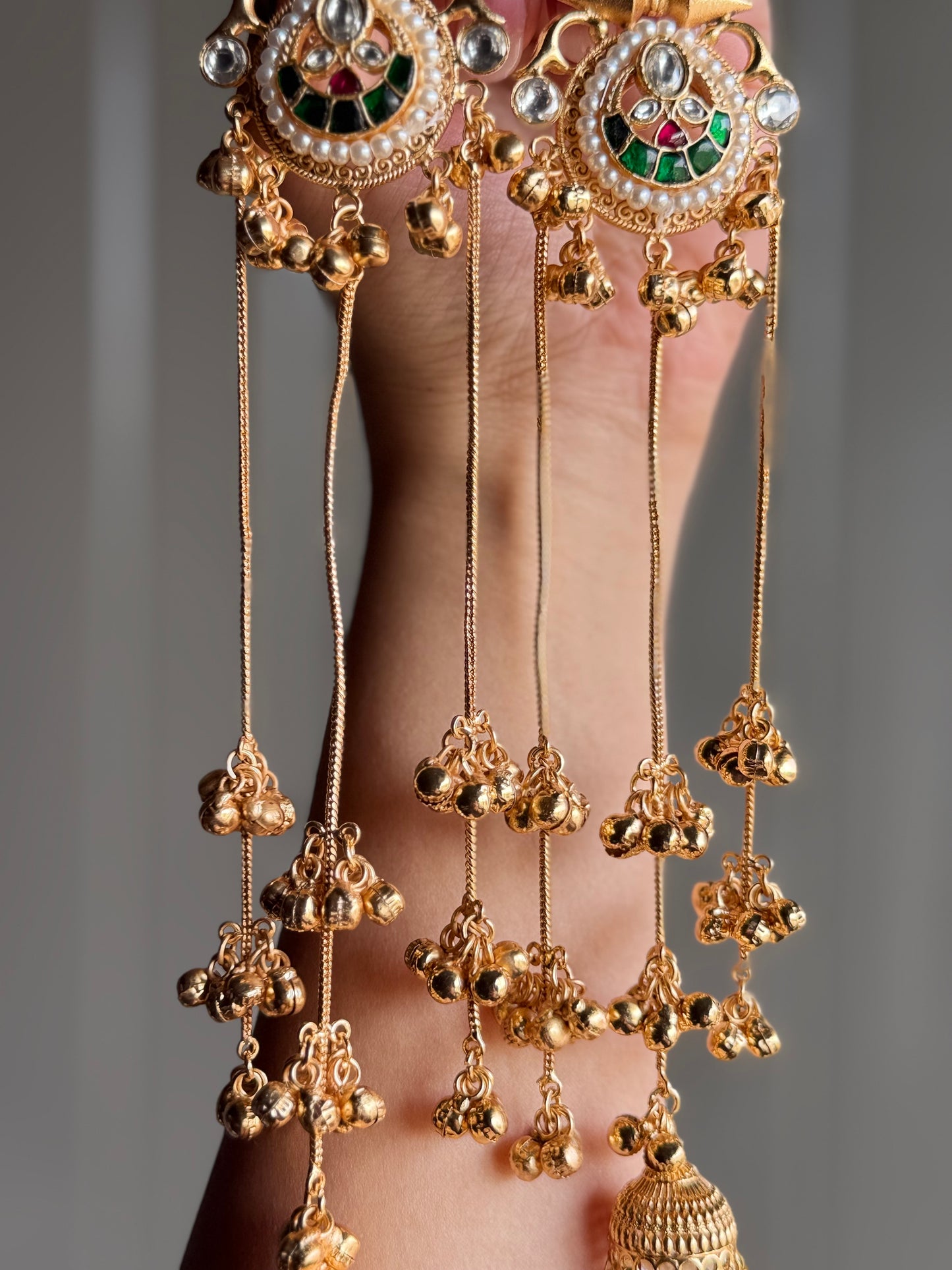 Meenakshi Jharokha Earrings