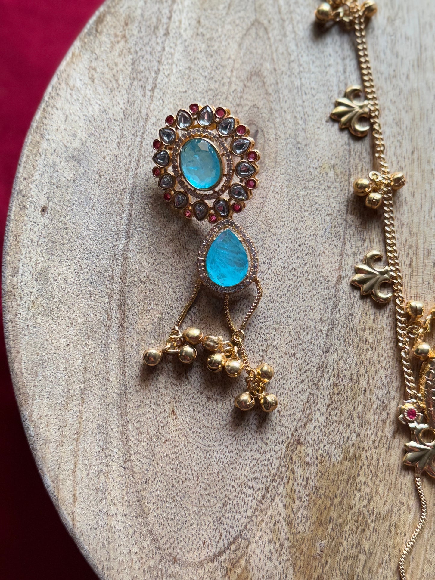 Aarunya Necklace Set