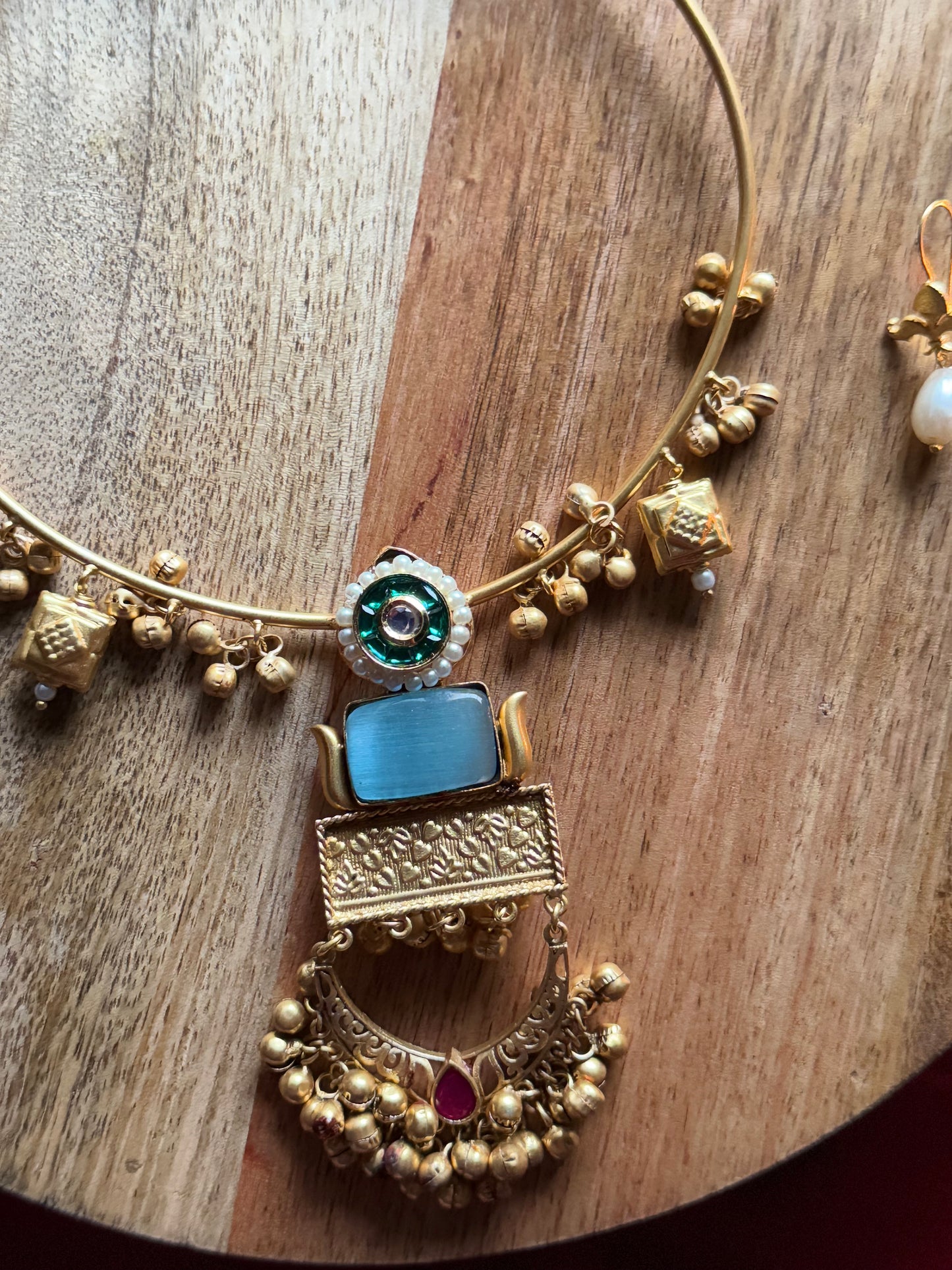 The Bohemian Collar (Hasli Set)